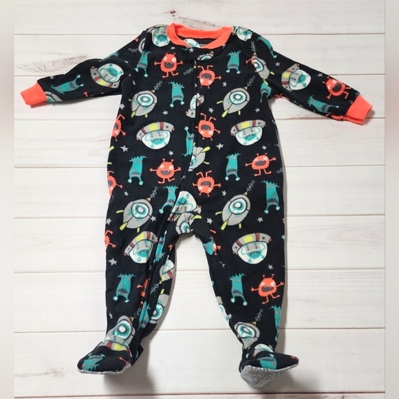NWOT Simple Joy's by Carter's Fleece Footed Pajamas - Size 12 months - Picture 1 of 6